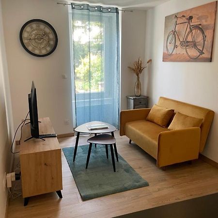 Bryas 1 - Appartement Charmant Châteauroux Eksteriør billede